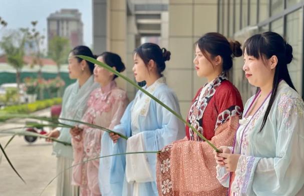 仲夏附雅趣、粽香送安康